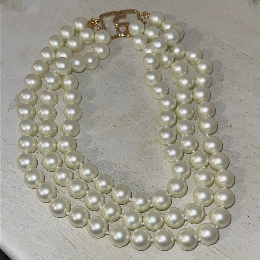 Vintage Kenneth Jay Lane 3 strand Faux Pearl choker necklace